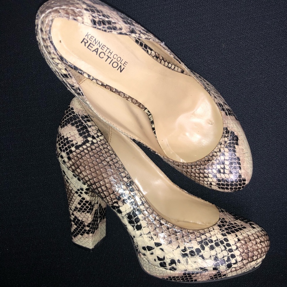 Kenneth Cole Reaction block heels size 8